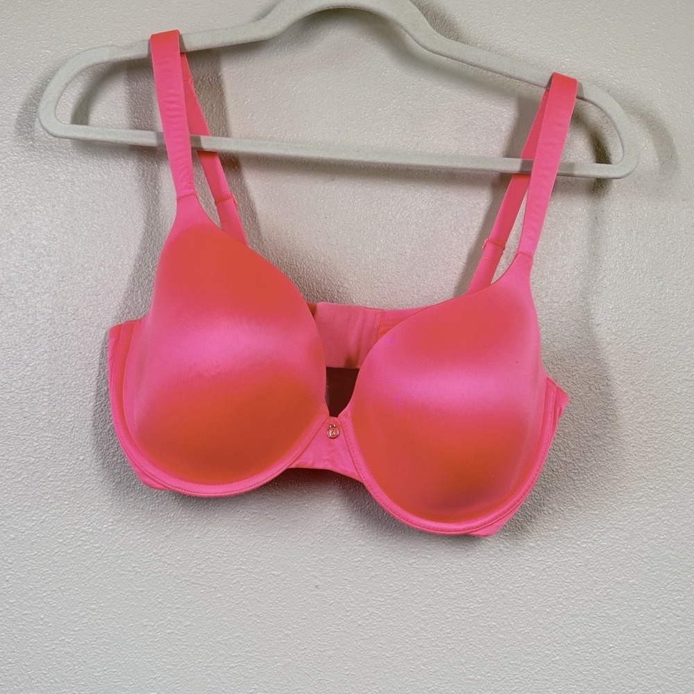 Victoria's Secret Women's 36DD Showstopper Bra Lined Perfect Coverage Hot Pink